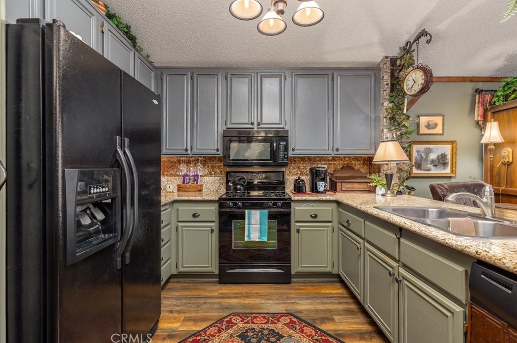 5060 Olympic Ave, Banning CA  92220-5172 exterior
