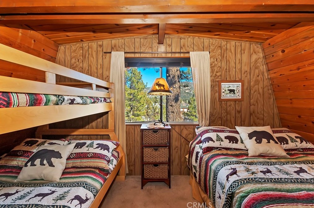 125 Mojave Blvd, Big Bear City CA  92314-9451 exterior