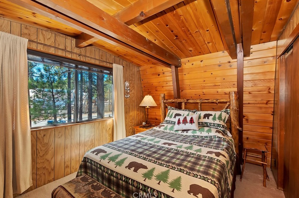 125 Mojave Blvd, Big Bear City CA  92314-9451 exterior