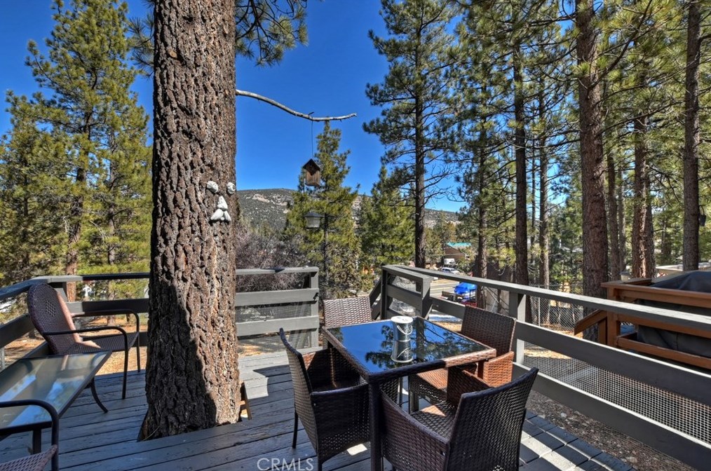 125 Mojave Blvd, Big Bear City CA  92314-9451 exterior