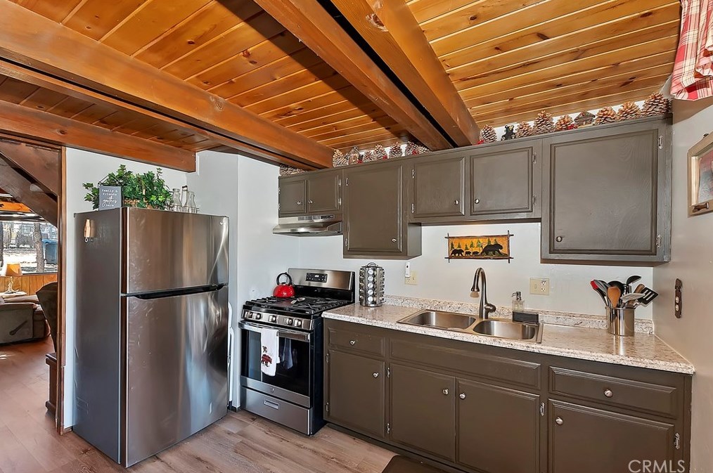 125 Mojave Blvd, Big Bear City CA  92314-9451 exterior