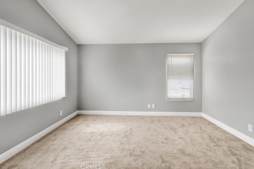 13531 Mica Ave, Victorville CA  92392-8825 exterior