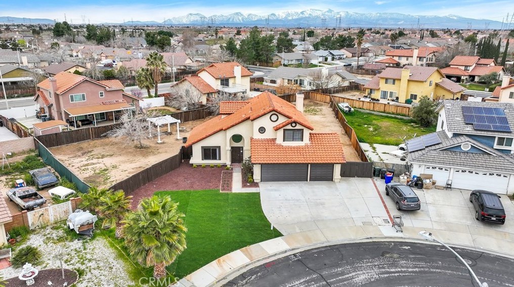 13531 Mica Ave, Victorville CA  92392-8825 exterior