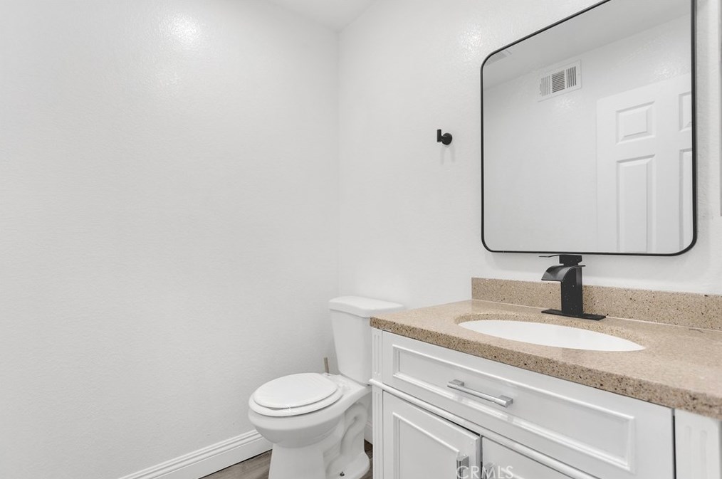 13531 Mica Ave, Victorville CA  92392-8825 exterior