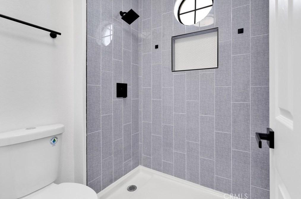 13531 Mica Ave, Victorville CA  92392-8825 exterior