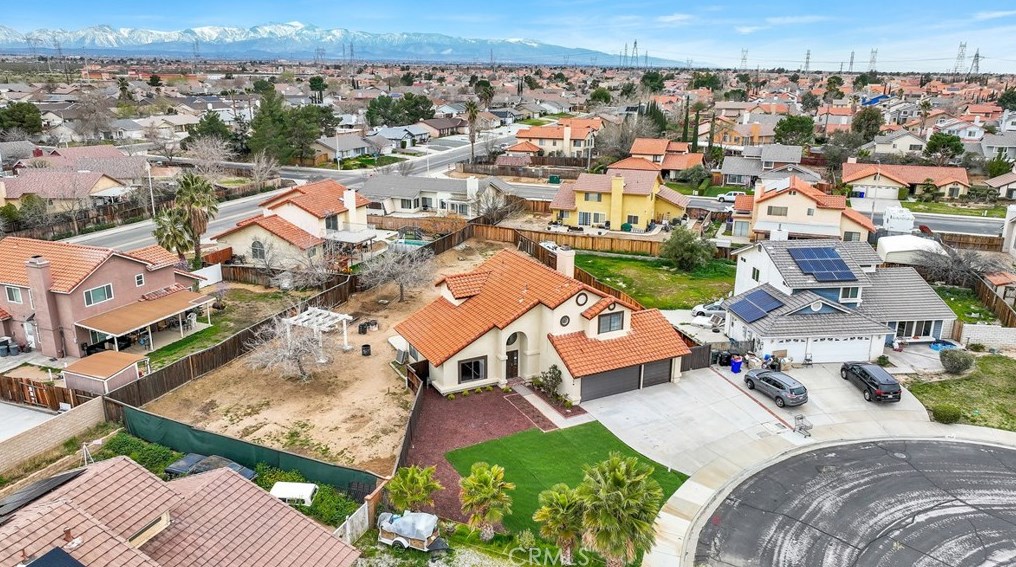 13531 Mica Ave, Victorville CA  92392-8825 exterior