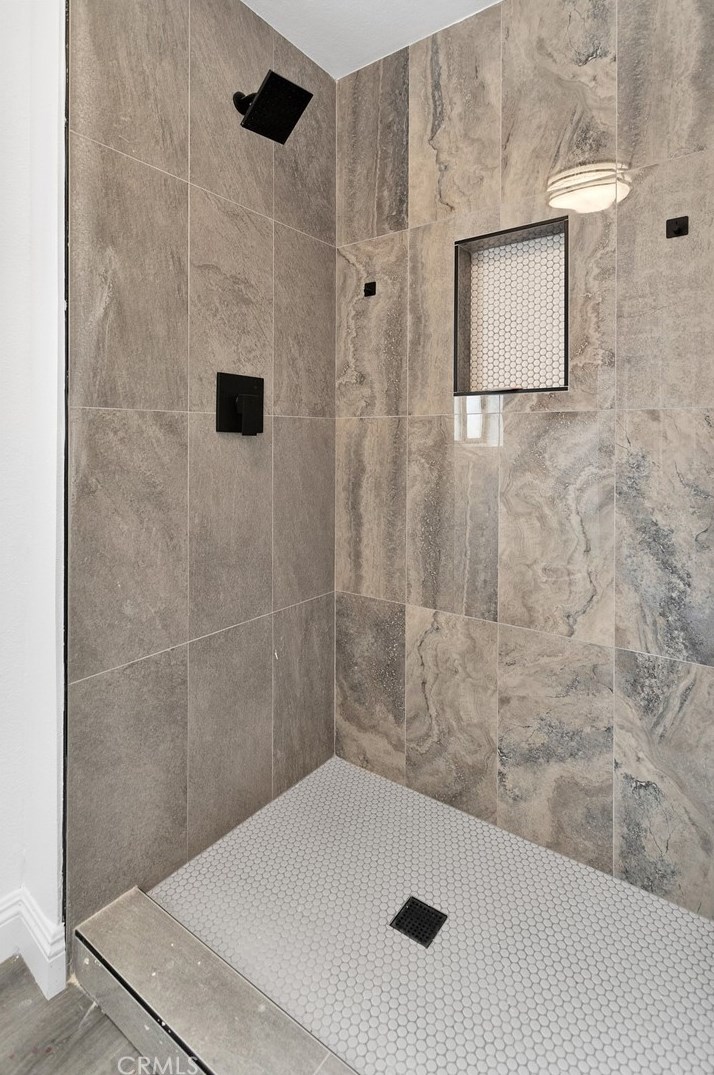 13531 Mica Ave, Victorville CA  92392-8825 exterior