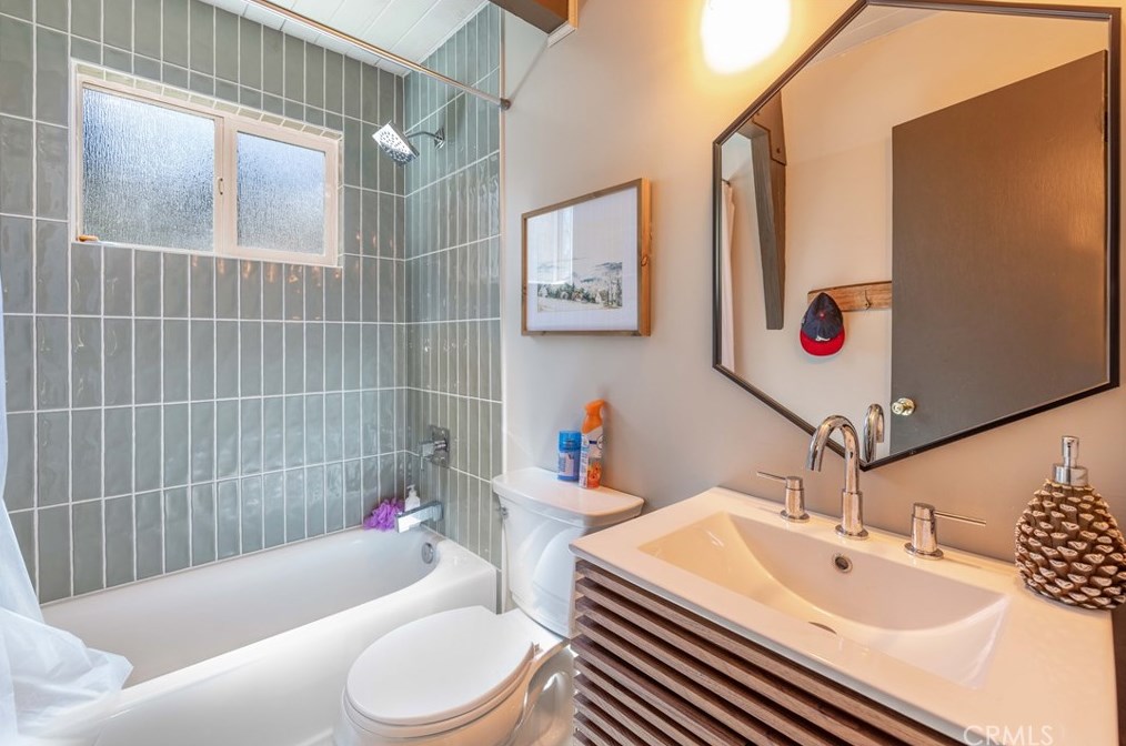 47125 Skyview Dr, Big Bear City CA  92314-9035 exterior