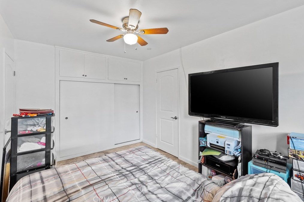 7434 Freda Ave, Riverside CA  92504-4510 exterior
