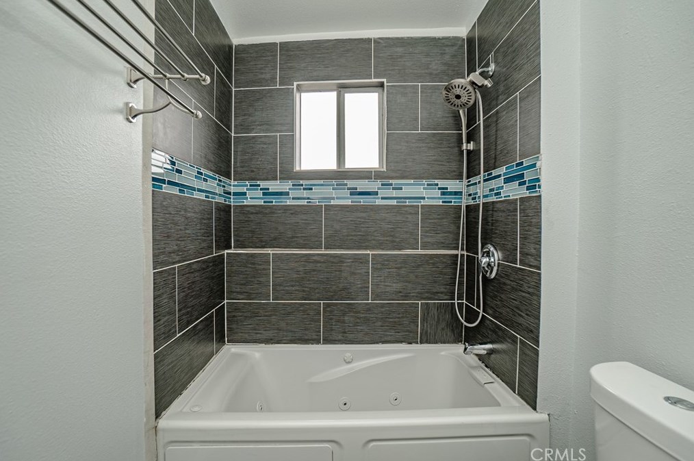 319 111th St, Los Angeles CA  90061-3003 exterior