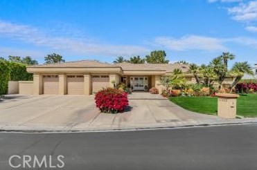 11020 Muirfield Dr, Rancho Mirage CA  92270-1431 exterior