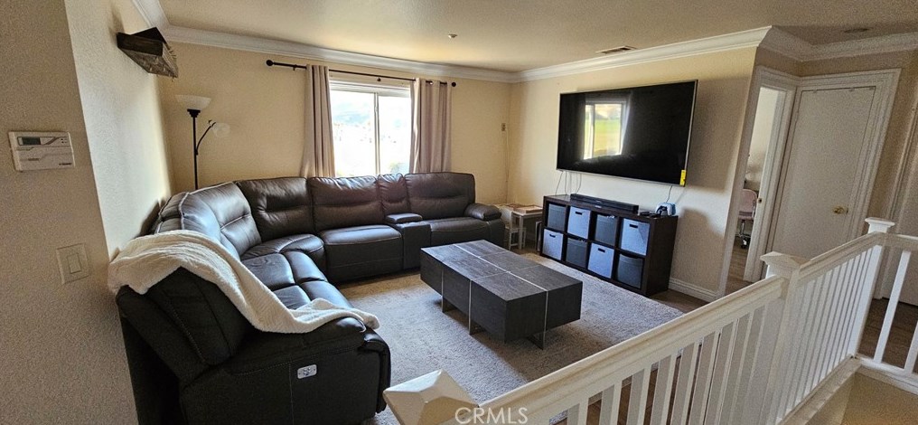 15419 Coleen St, Fontana CA  92337-8992 exterior