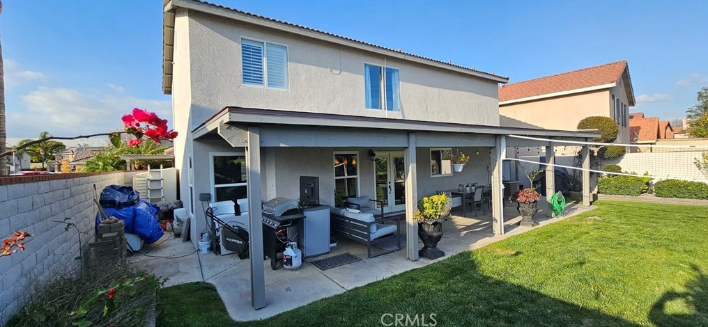 15419 Coleen St, Fontana CA  92337-8992 exterior