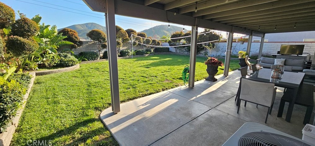 15419 Coleen St, Fontana CA  92337-8992 exterior