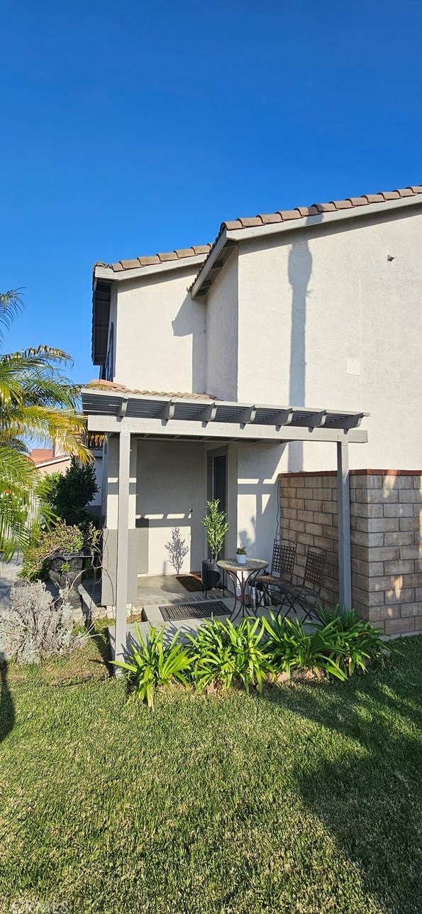 15419 Coleen St, Fontana CA  92337-8992 exterior