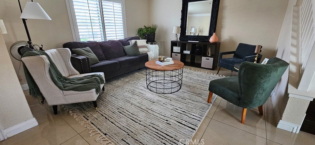 15419 Coleen St, Fontana CA  92337-8992 exterior