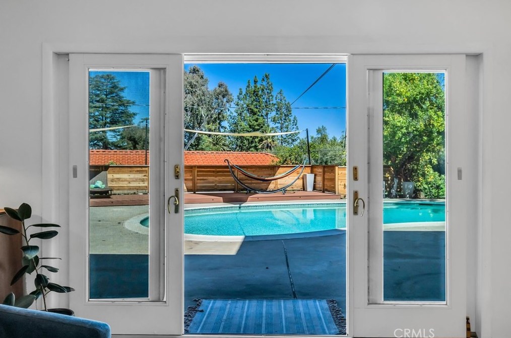 821 Balboa Ct, Redlands CA  92373-6903 exterior