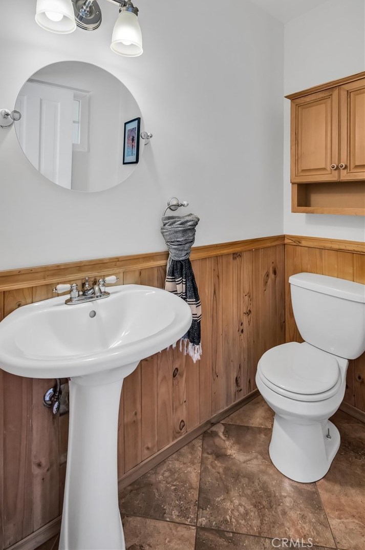 821 Balboa Ct, Redlands CA  92373-6903 exterior
