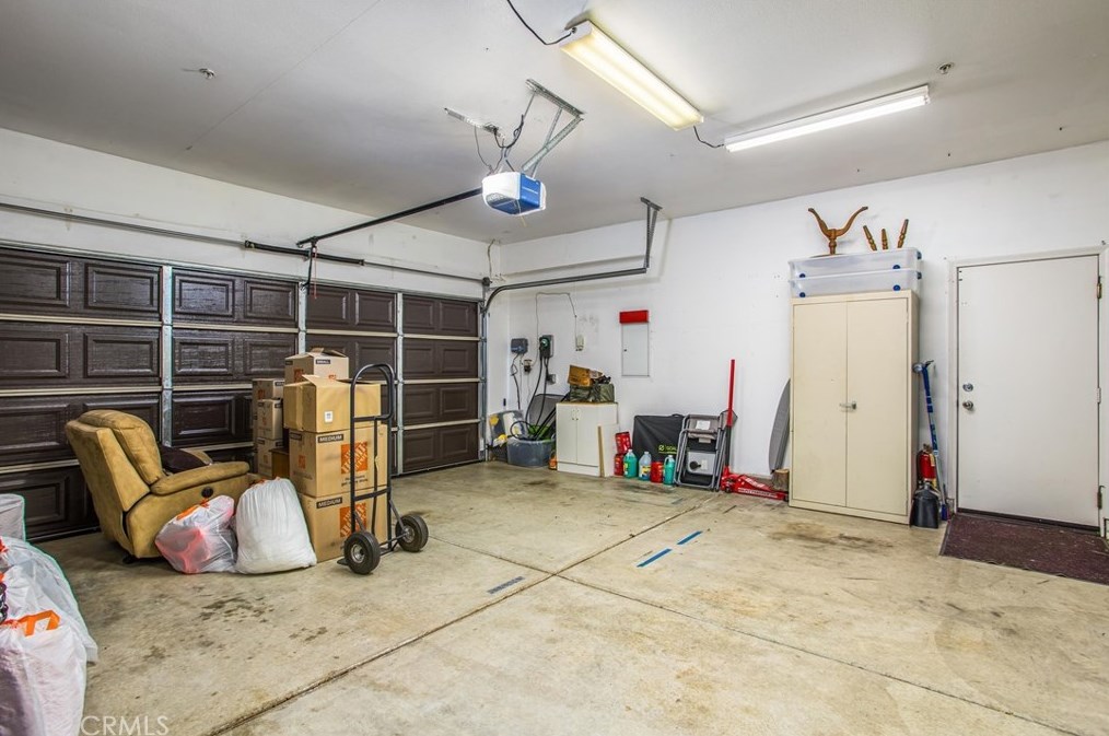 1536 Rose Arbor Ct, Redlands CA  92374-4737 exterior