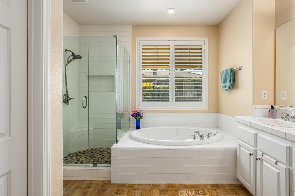 1536 Rose Arbor Ct, Redlands CA  92374-4737 exterior