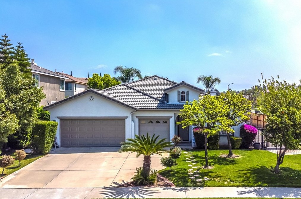 1536 Rose Arbor Ct, Redlands CA  92374-4737 exterior