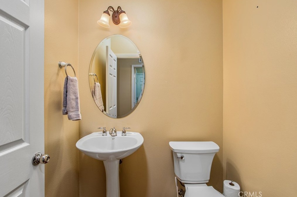 1536 Rose Arbor Ct, Redlands CA  92374-4737 exterior