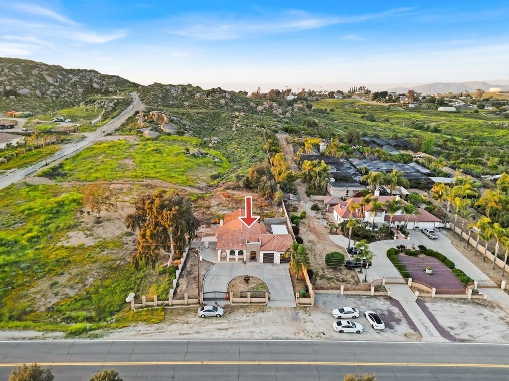 17740 Nandina Ave, Riverside CA  92504-8929 exterior