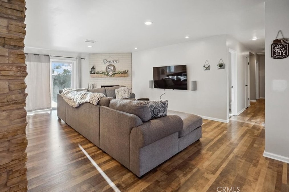 17740 Nandina Ave, Riverside CA  92504-8929 exterior