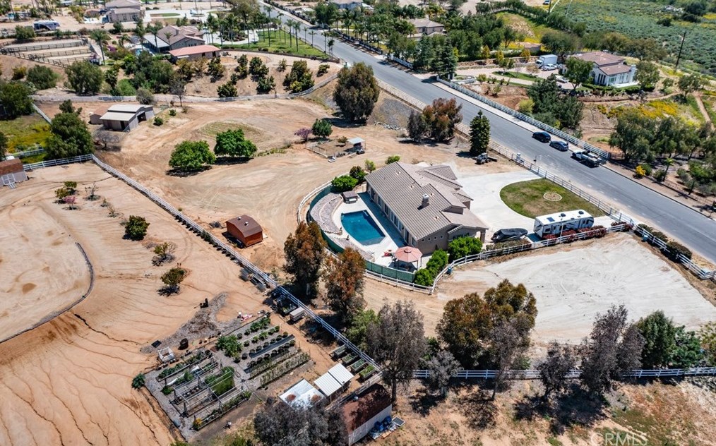 16528 Owl Tree Rd, Riverside CA  92504-9569 exterior