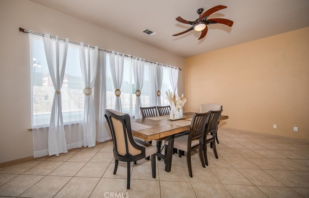 16528 Owl Tree Rd, Riverside CA  92504-9569 exterior