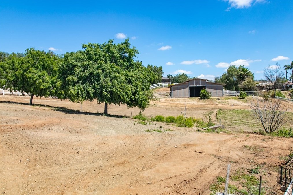 16528 Owl Tree Rd, Riverside CA  92504-9569 exterior