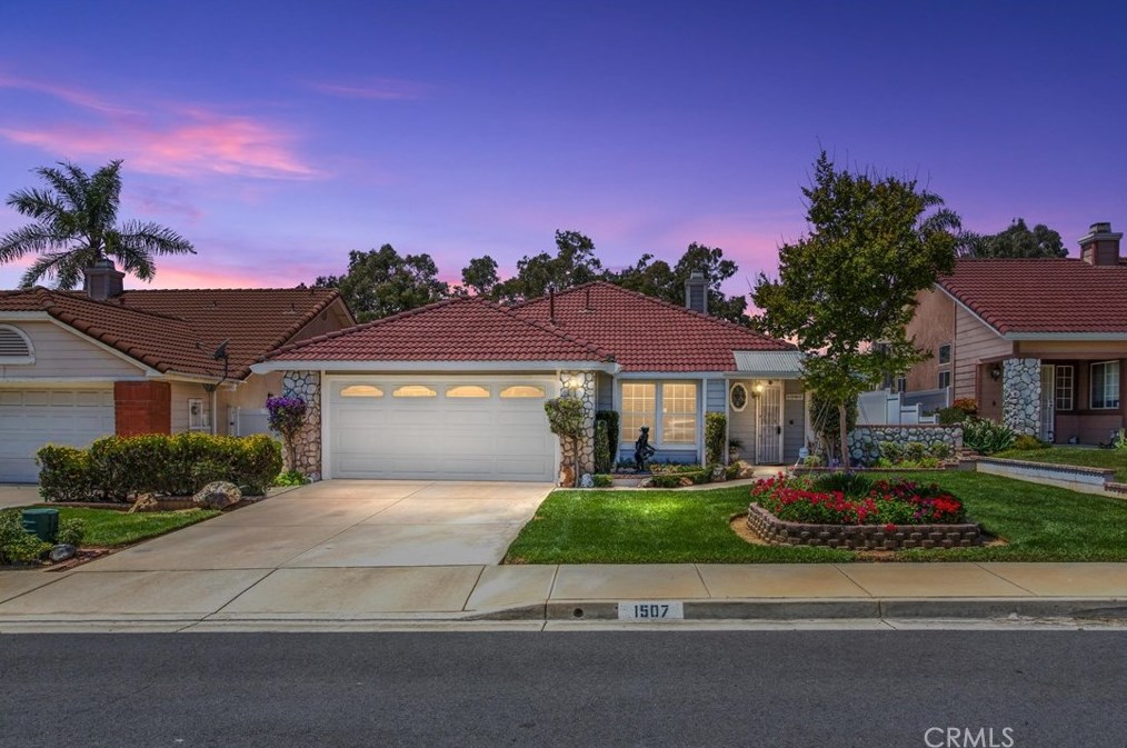 1507 Sequoia Dr, Beaumont CA  92223-6420 exterior