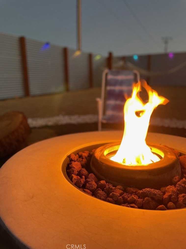 4992 1st St, Joshua Tree CA 92252-4219 exterior