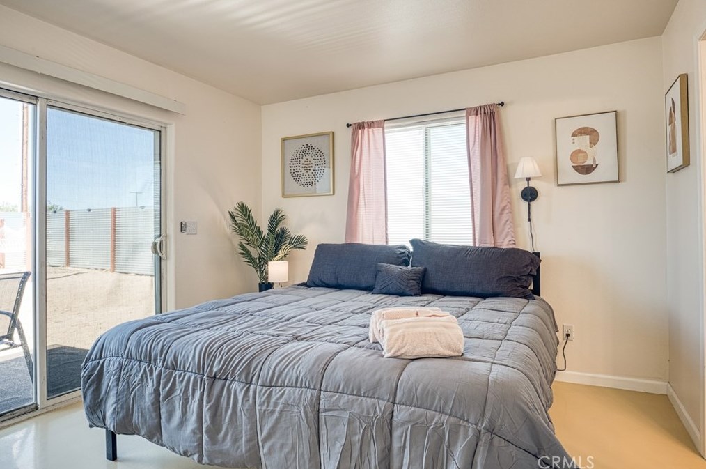 4992 1st St, Joshua Tree CA 92252-4219 exterior