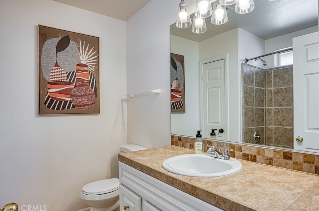 4992 1st St, Joshua Tree CA 92252-4219 exterior