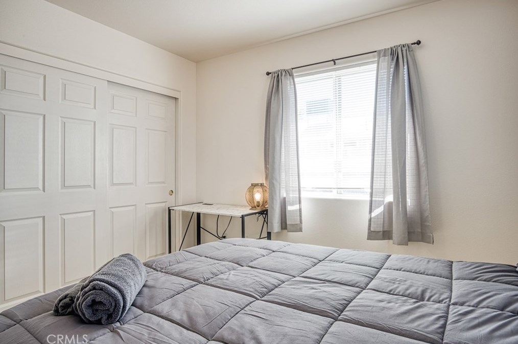 4992 1st St, Joshua Tree CA 92252-4219 exterior