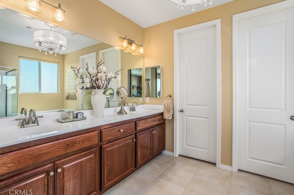 1521 Patterson Ranch Rd, Redlands CA  92374-2971 exterior