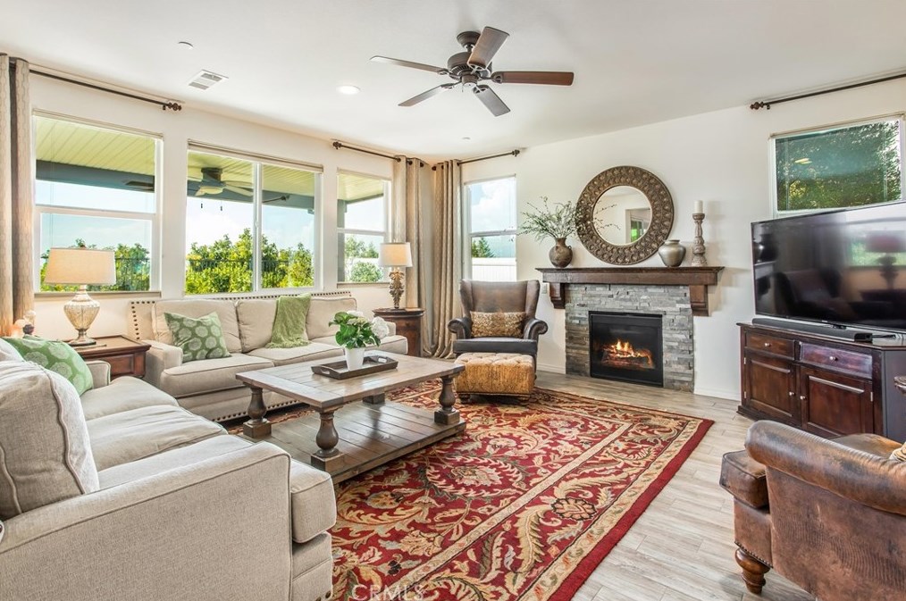 1521 Patterson Ranch Rd, Redlands CA  92374-2971 exterior