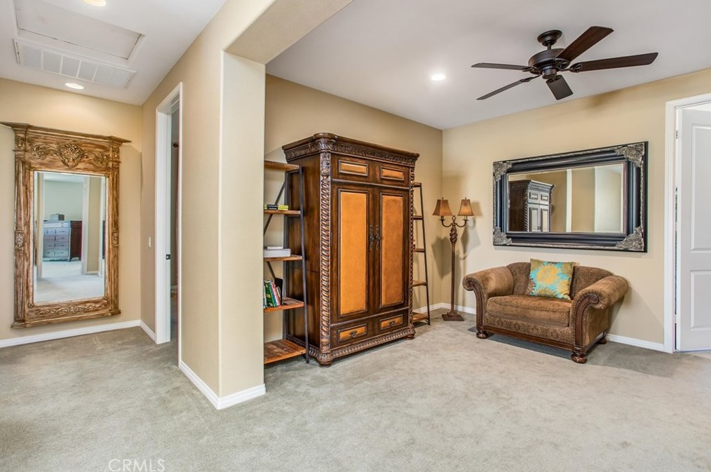 1521 Patterson Ranch Rd, Redlands CA  92374-2971 exterior