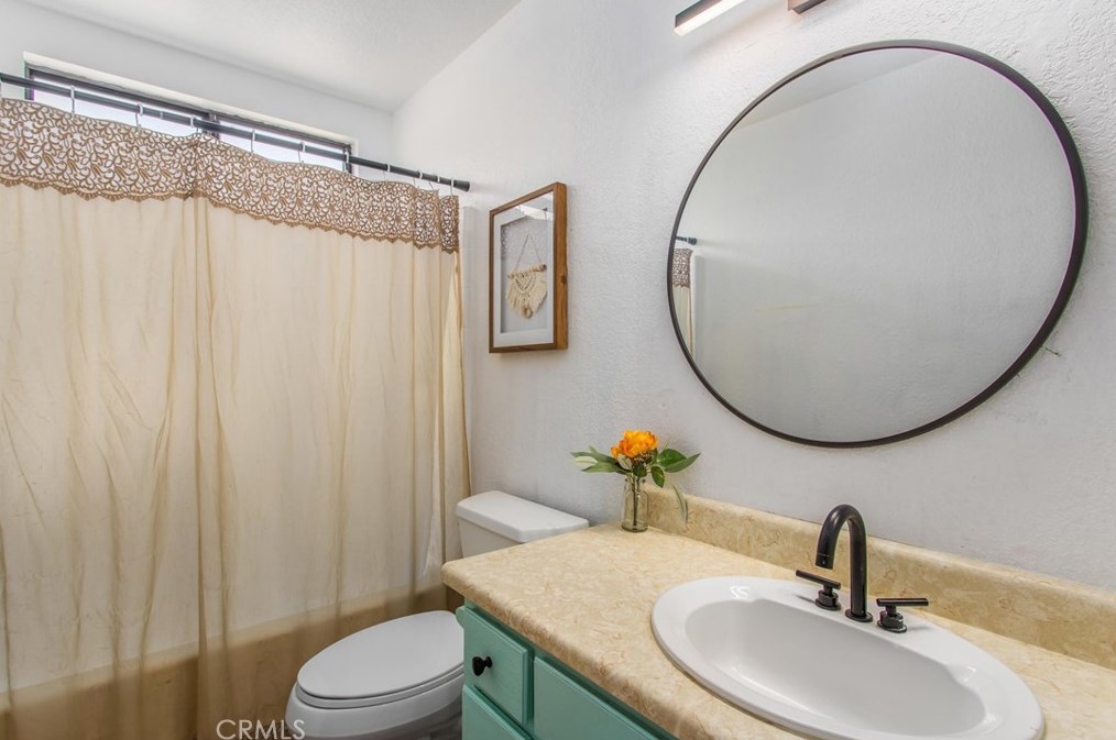 54610 Primavera Dr, Yucca Valley CA  92284-2386 exterior