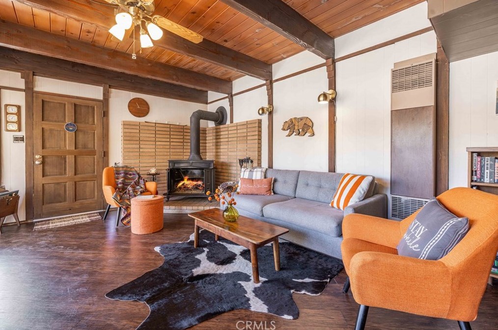 316 Hilltop Ln, Big Bear City CA  92314-9637 exterior