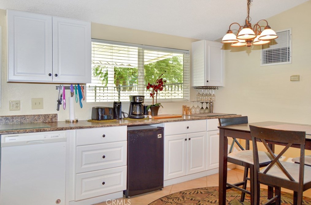 73954 Elizabeth Dr, Thousand Palms CA  92276-4082 exterior