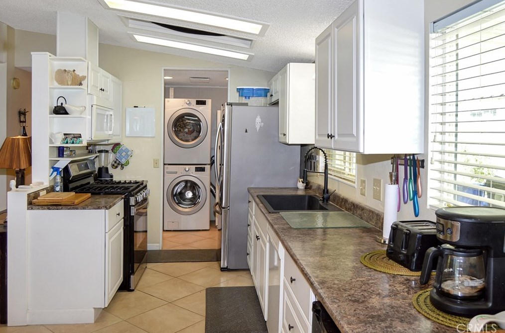 73954 Elizabeth Dr, Thousand Palms CA  92276-4082 exterior
