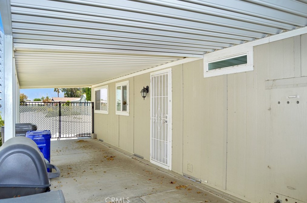 73954 Elizabeth Dr, Thousand Palms CA  92276-4082 exterior