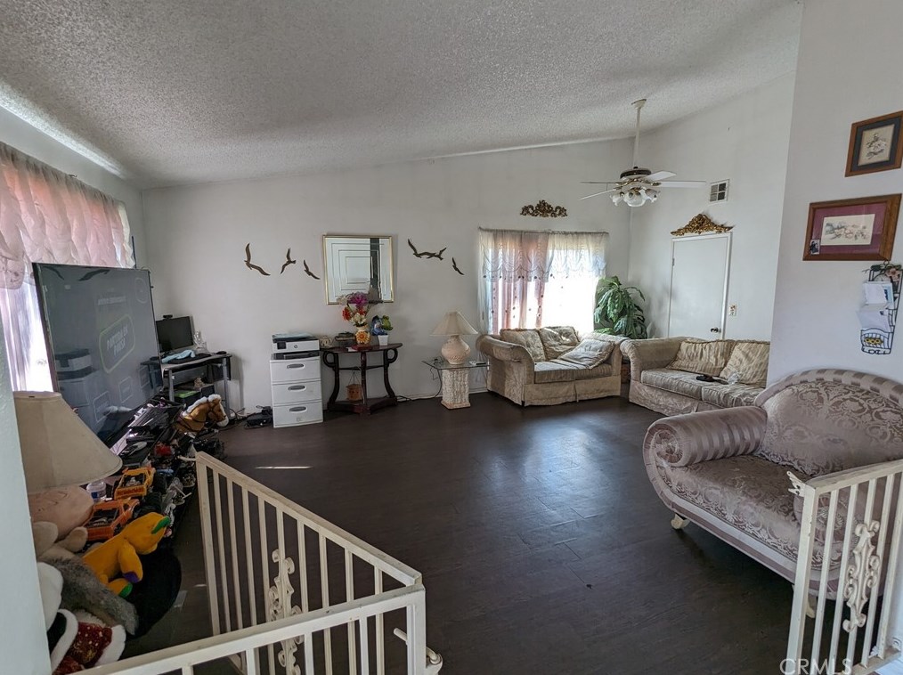 3597 Philadelphia Ct, Riverside CA exterior