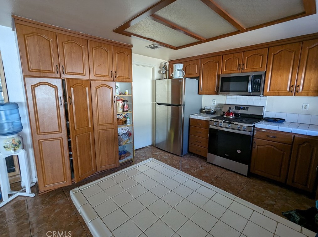 3597 Philadelphia Ct, Riverside CA exterior