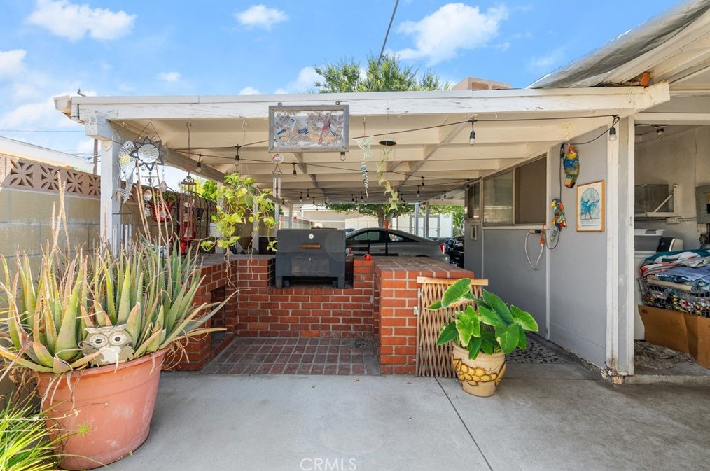 365 Pennsylvania Ave, San Bernardino CA  92407-6656 exterior