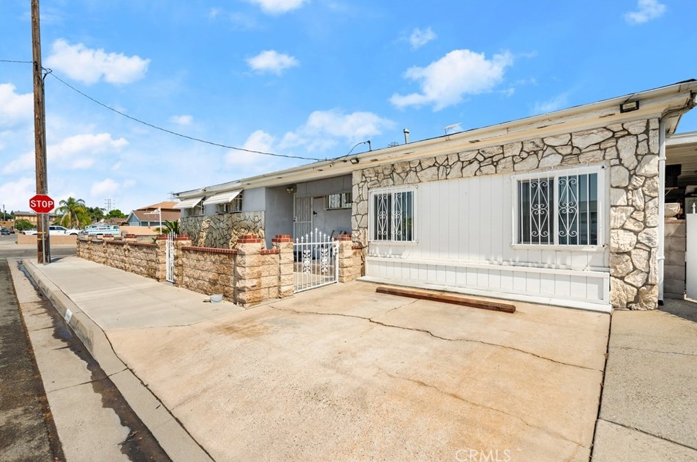 365 Pennsylvania Ave, San Bernardino CA  92410-2120 exterior