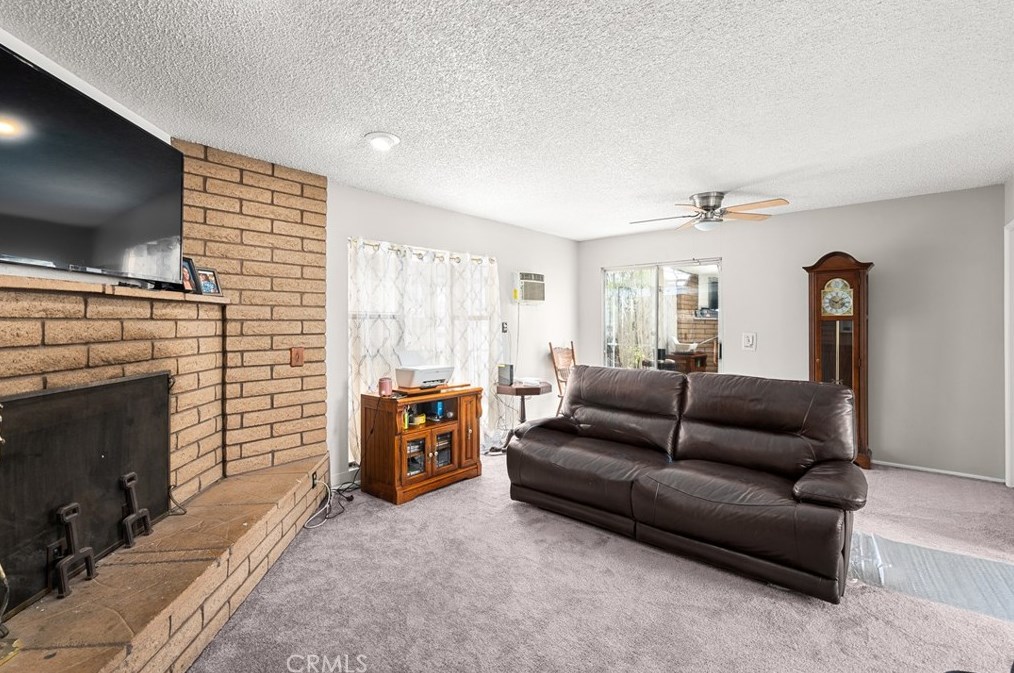 365 Pennsylvania Ave, San Bernardino CA  92407-6656 exterior