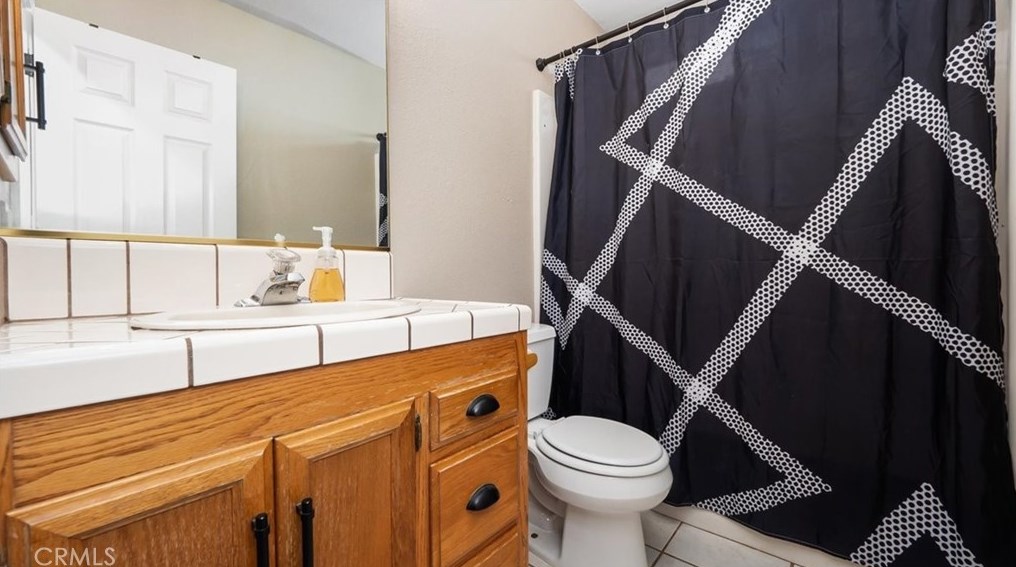 7946 Cottonwood Ave, Hesperia CA  92345-4213 exterior